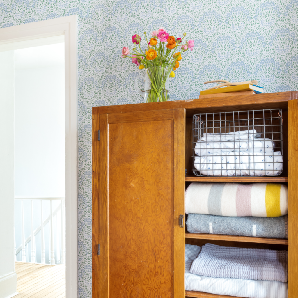 Image of Floral Trellis in Multi wallpaper