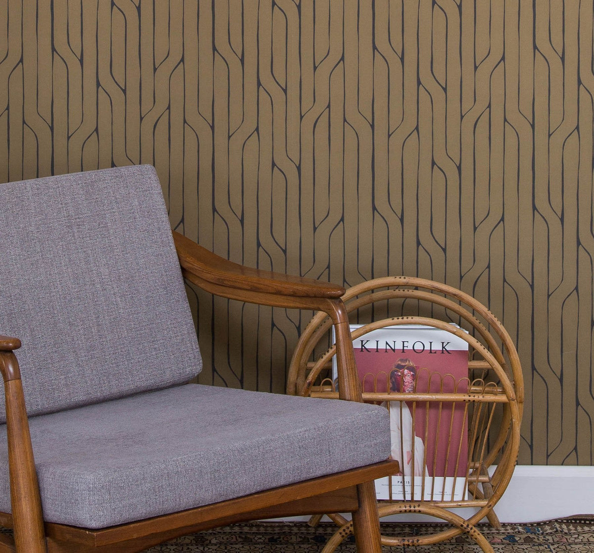 Image of Crossing Lines in Gold Wallpaper