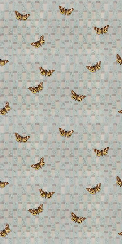 Image of Garden Tiger in Sky Wallpaper