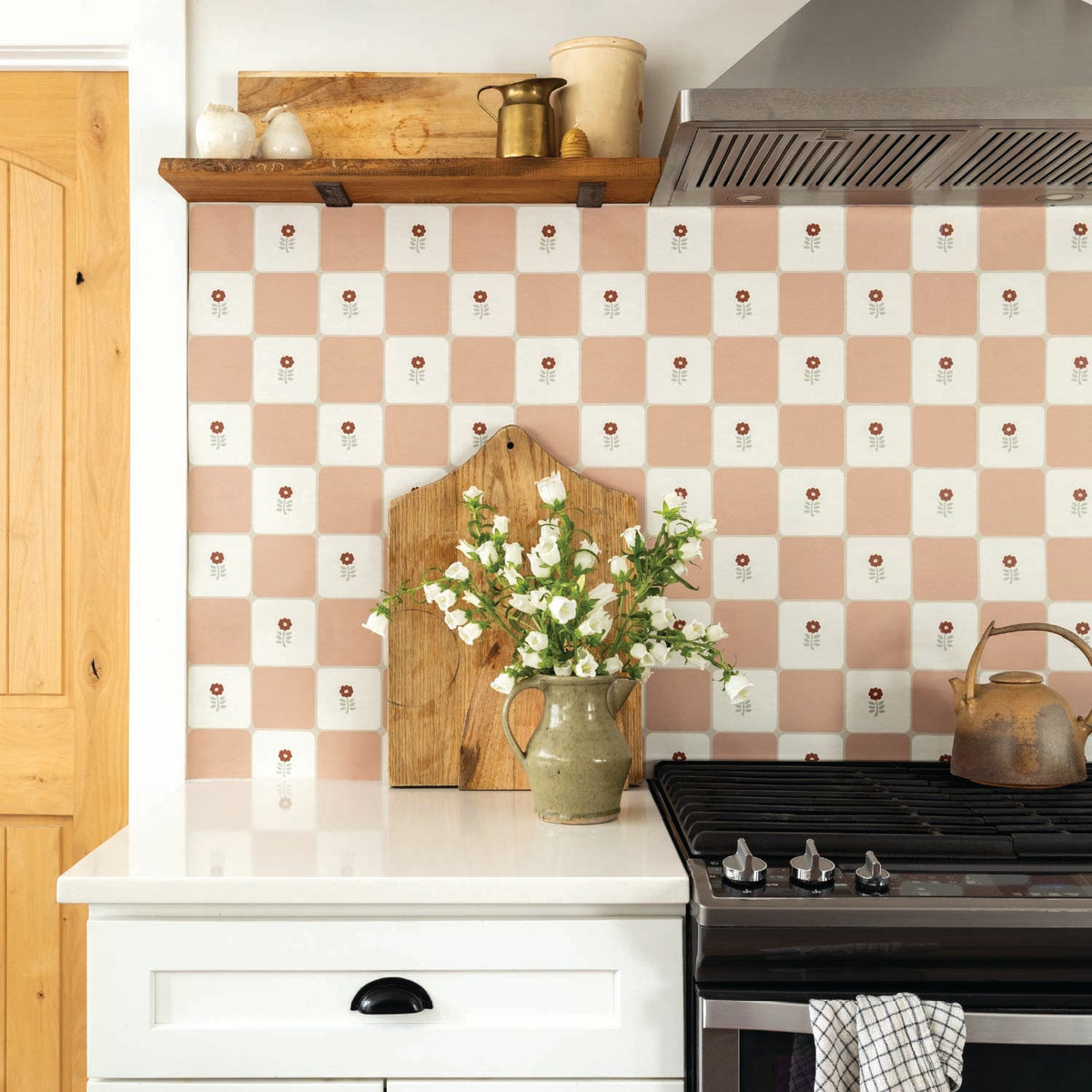 Image of Flora Vintage Check in Pink Wallpaper